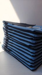 una decina di save your books bobooks impilati
